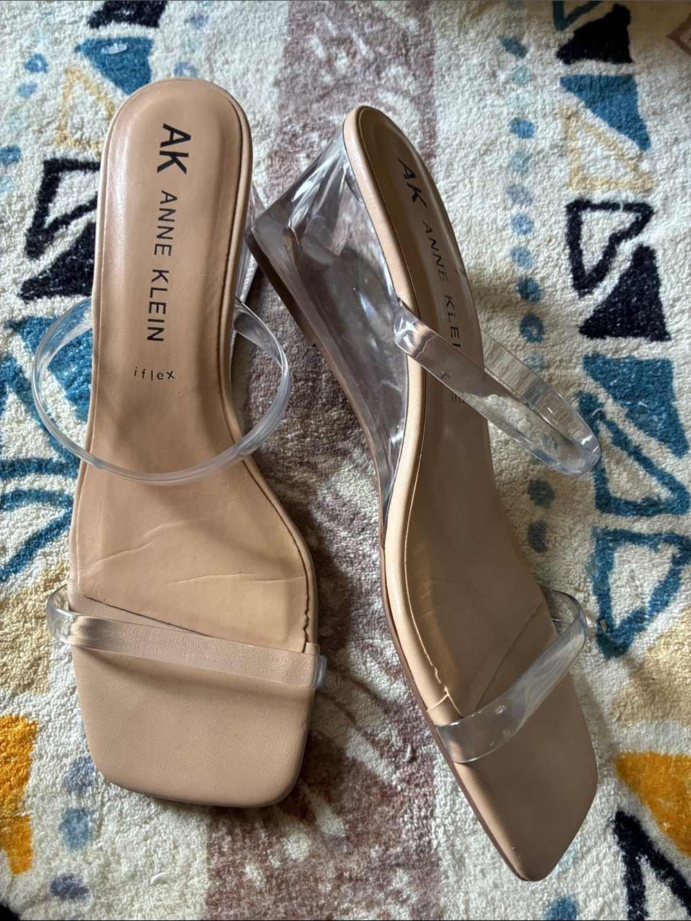 Anne Klein iflex Wanita Clear Strap Nude Wedge Sandals Lucite 8